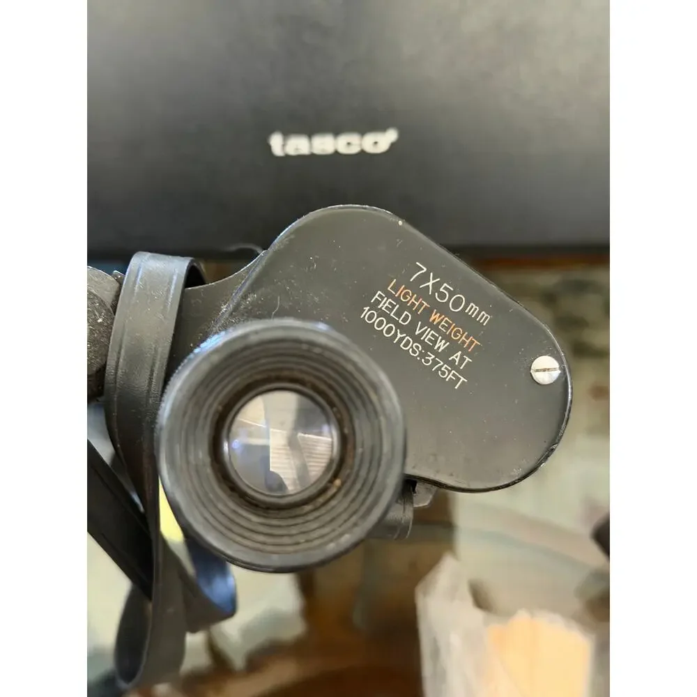 VTG Tasco Binoculars Black Coated Optics 1000 YDS with Case Light Weight 7x35mm